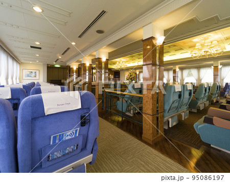 礼文島・利尻島～稚内 定期船「ボレアース宗谷」客室 / Boreas Soya, Japan 95086197