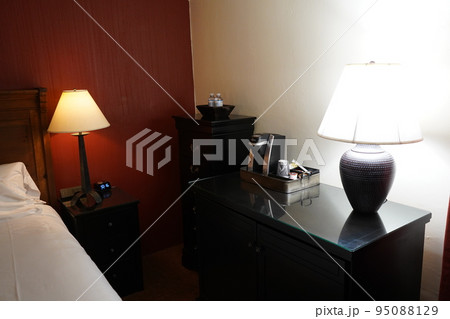 アメリカ　レトロ　ホテル　室内 95088129