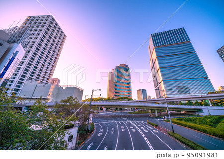 日本の東京都市景観 赤坂見附陸橋などを望む 日本の東京都市景観 赤坂見附陸橋などを望む 95091981