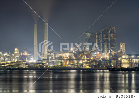 《山口県》周南工場夜景_晴海親水公園より 《山口県》周南工場夜景_晴海親水公園より 95095187