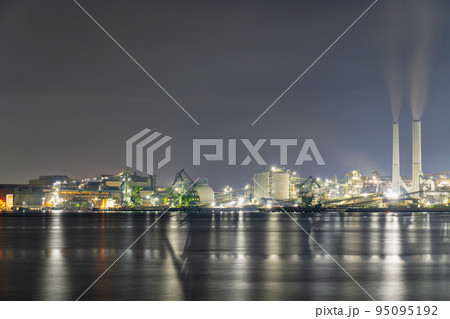 《山口県》周南工場夜景_晴海親水公園より 《山口県》周南工場夜景_晴海親水公園より 95095192
