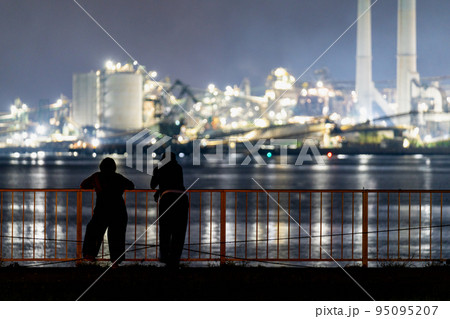 《山口県》周南工場夜景_晴海親水公園より 95095207