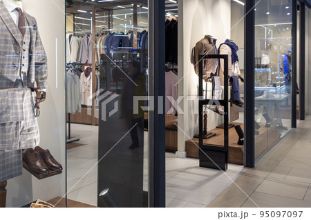 Scanner entrance gate for prevent theft in a clothes store. 95097097