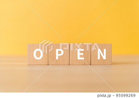 OPENと書かれたブロック OPENと書かれたブロック 95099269
