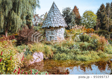 北海道のガーデンの風景 95099737
