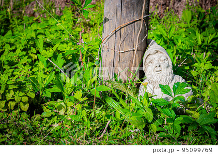 北海道のガーデンの風景 95099769