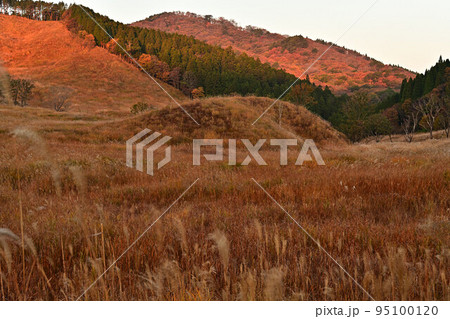 秋の砥峰高原 95100120