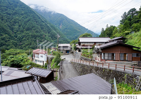 赤沢宿(重要伝統的建造物群保存地区)【山梨県早川町】 赤沢宿(重要伝統的建造物群保存地区)【山梨県早川町】 95100911