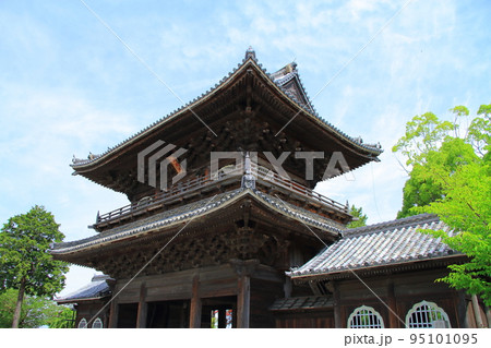 岡崎市、大樹寺三門の風景 95101095