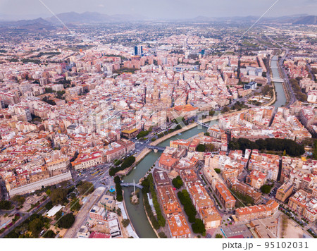 Aerial view of Murcia cityscape with a segura river and apartment buildings 95102031