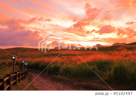 曾爾高原の風景 曾爾高原の風景 95102497