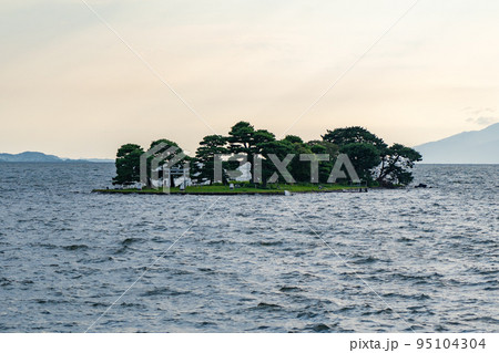 宍道湖 嫁ヶ島(島根県松江市) 宍道湖 嫁ヶ島(島根県松江市) 95104304