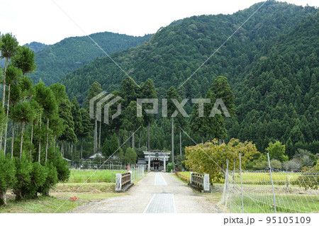 京北の山国神社 95105109