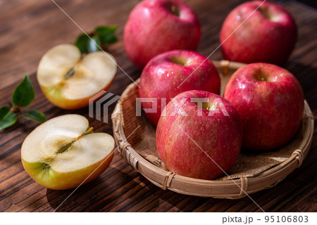 とっても甘い りんご( りんご ) 林檎 とっても甘い りんご( りんご ) 林檎 95106803