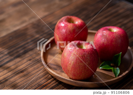 とっても甘い りんご( りんご ) 林檎 とっても甘い りんご( りんご ) 林檎 95106806