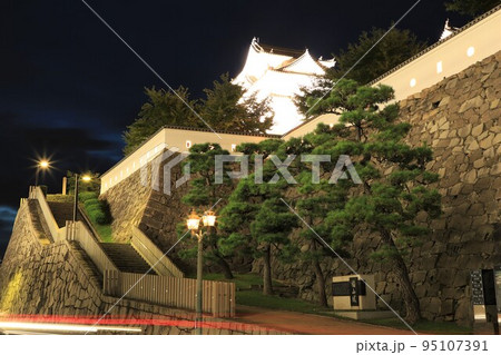 福山城の槍櫓跡と伏見櫓 福山城の槍櫓跡と伏見櫓 95107391