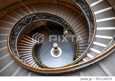 Vatican stairs 95110635