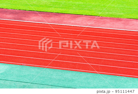 陸上トラック 競技場 【 スポーツ の 秋 の イメージ 】 陸上トラック 競技場 【 スポーツ の 秋 の イメージ 】 95111447