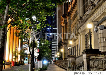 日本銀行本店  旧館の夜景 95114216