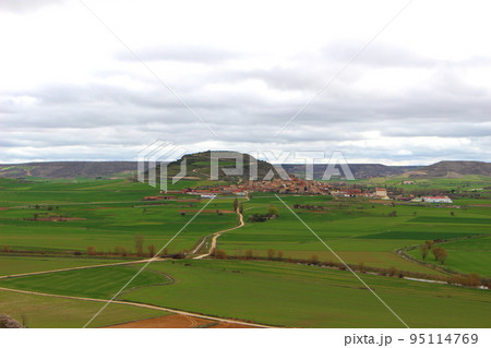 果てしない道、カミーノ（サンティアゴ巡礼） 95114769