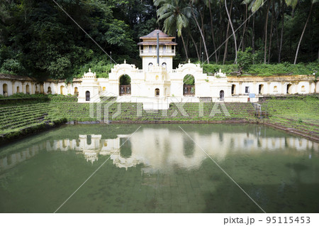 Shri Lakshminarasimha Mandir and Pushkarni.  It is believed that  deities in the temples of Veling were brought  around 16th century to preserve the shrines from destruction by the Portuguese during 95115453