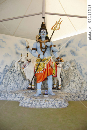 Idol of Lord Shiva in Someshwar Wadi Temple, 900 years old swayambhu Shiva temple, located near Baner, Pune, Maharashtra Idol of Lord Shiva in Someshwar Wadi Temple, 900 years old swayambhu Shiva temple, located near Baner, Pune, Maharashtra 95115513