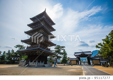 香川県 総本山善通寺の風景 香川県 総本山善通寺の風景 95117277