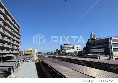 相鉄線 瀬谷駅 南北自由通路からの景色 相鉄線 瀬谷駅 南北自由通路からの景色 95117421