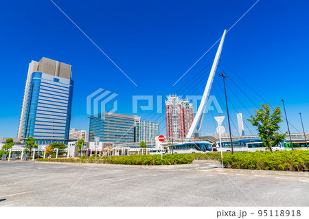 東京テレポート駅　駅前風景 95118918