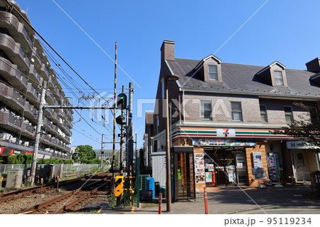 相鉄線 和田町駅前の景色 95119234