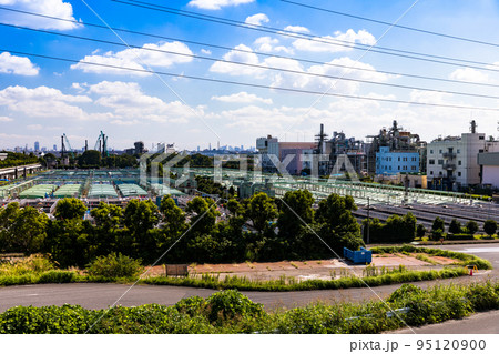 埼玉県戸田市　荒川水循環センターの最終沈殿池 95120900