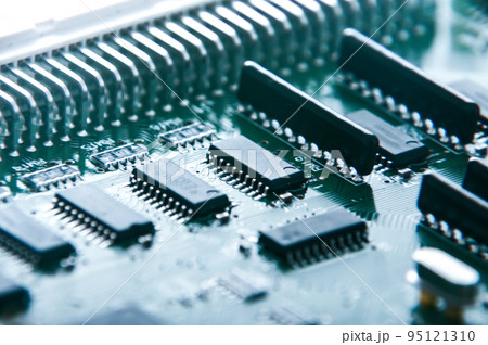 プリント基板と半導体などの電子部品 プリント基板と半導体などの電子部品 95121310