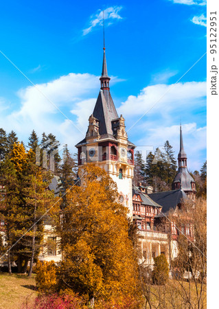Peles castle autumn view, Sinaia, Romania Peles castle autumn view, Sinaia, Romania 95122951