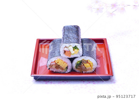恵方巻き　海苔巻き　巻き寿司　節分　イメージ素材 95123717