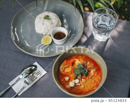 Bowl of Asian curry cocos soup 'Laksa' Bowl of Asian curry cocos soup 'Laksa' 95124835