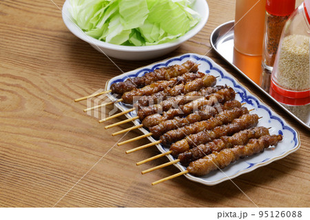 とり皮焼き鳥 95126088