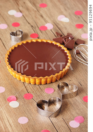 手作り生チョコレートタルト 手作り生チョコレートタルト 95129694