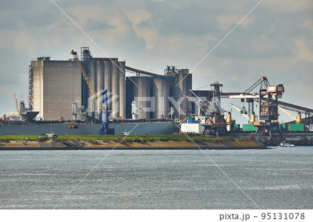 Industrial harbor with rusty structures Industrial harbor with rusty structures 95131078