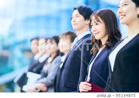 ビジネスチーム　撮影協力「LINK FOREST」 95134875