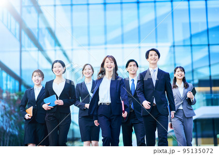 ビジネスチーム　撮影協力「LINKFOREST』 95135072