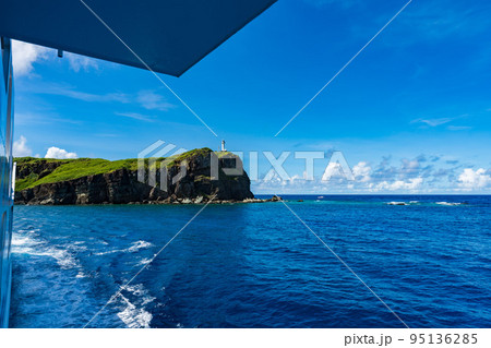 美しい海と航跡　与那国島 95136285