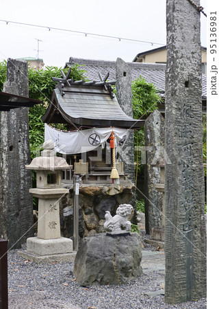 粟田神社末社　鍛治神社 95136981