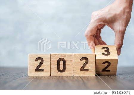 hand flip 2022 to 2023 block. goal, Resolution, strategy, plan,, motivation, reboot, forecast, change, countdown and New Year holiday concepts 95138075