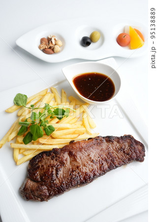ステーキ 95138889