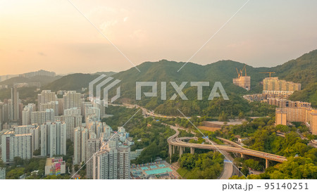 10 Oct 2022 The landscape of the ching cheung road, hk 95140251