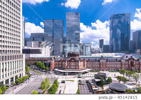 《東京都》東京駅・丸の内ビジネス街 《東京都》東京駅・丸の内ビジネス街 95142815