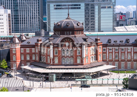 《東京都》東京駅・丸の内ビジネス街 《東京都》東京駅・丸の内ビジネス街 95142816