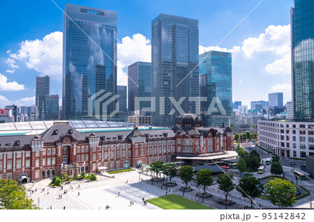 《東京都》東京駅・丸の内ビジネス街 95142842