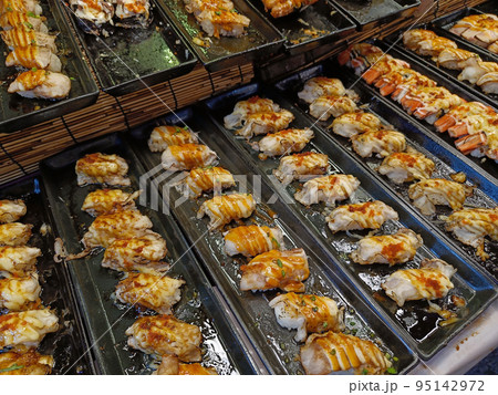 Many fish sushi sale at the local Thailand market Many fish sushi sale at the local Thailand market 95142972