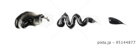 Black Cream Isolated 95144877
